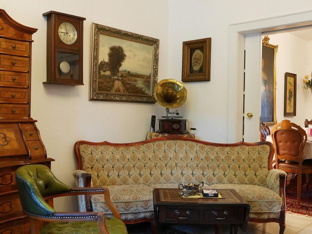 Haus Mooren, Hotel Garni Дюссельдорф Экстерьер фото