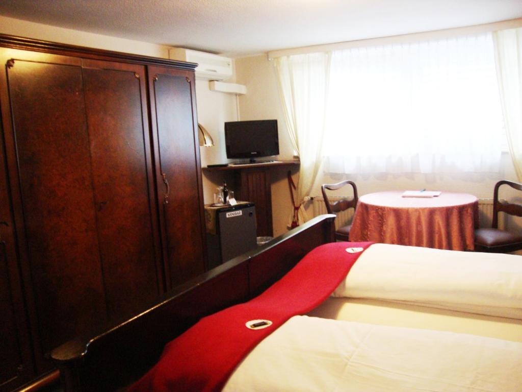 Haus Mooren, Hotel Garni Дюссельдорф Номер фото